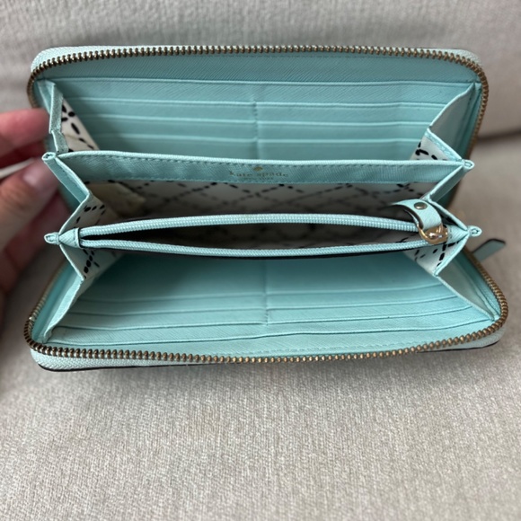 Kate Spade Wallet - Picture 4 of 7
